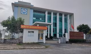 Kiểm tra clip tự xưng giáo viên 'tố' trường lạm thu