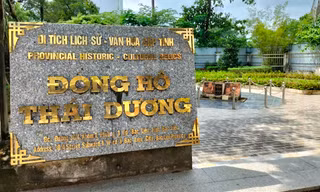 Dự chi 700 triệu đồng sửa đồng hồ đá hơn 100 tuổi 'có một không hai' ở Bạc Liêu