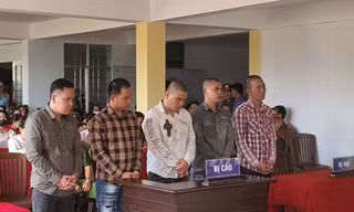 Tuyên án nhóm bị cáo 'cướp túi khô mực' trên biển