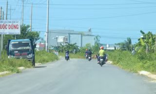 Bị xử phạt 2 lần, tiến độ thi công đường bờ Tây ở Bạc Liêu vẫn 'ì ạch'