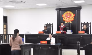 Kế toán trường tiểu học tham ô hàng trăm triệu đồng tiền bảo hiểm của học sinh