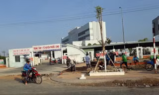 Bức xúc việc phân công nhiệm vụ, nhân viên y tế ở Bạc Liêu uống thuốc tự tử
