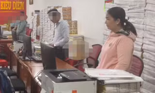 Bắt giám đốc văn phòng công chứng chứng thực hợp đồng mua bán xe khống 