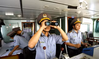 Ngăn chặn, xử lý nghiêm khai thác bất hợp pháp cần lực lượng Kiểm ngư đủ mạnh 