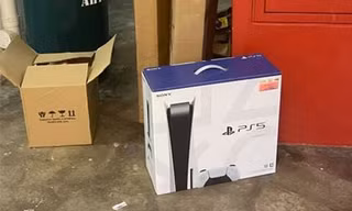 Nhặt được hộp PlayStation ở bãi rác, chàng trai đăng bán cho vui ai ngờ được kha khá tiền