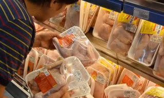 Thịt bò, thịt gà tăng theo giá thịt lợn 