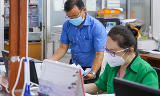 UBND TPHCM yêu cầu đánh giá, rà soát toàn bộ cán bộ, công chức