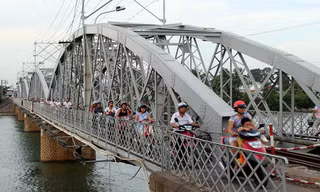 Cầu Ghềnh là nét văn hóa, biểu tượng của người dân Biên Hòa. Ảnh: Phước Tuấn.