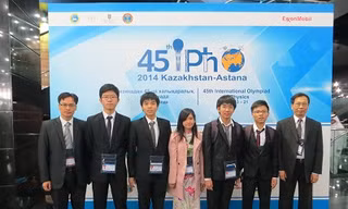 Đoàn cán bộ, học sinh Việt Nam tham dự kì thi Olympic Vật lý quốc tế 2014.