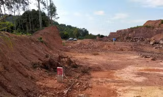 Ông Dương Văn Thái, Chủ tịch tỉnh Bắc Giang chủ trì cuộc họp