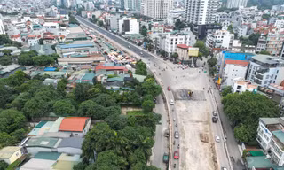 Vì sao dự án mở rộng đường Âu Cơ - Nhật Tân chưa thể thông xe toàn tuyến ngày 30/6?