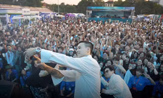 Cuối tuần, giới trẻ hoà mình vào bữa tiệc âm nhạc tại Ngày thẻ Việt Nam - Sóng Festival 2024