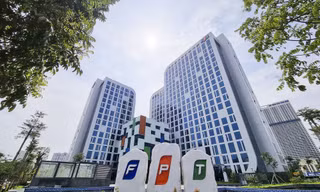Người sáng lập FPT bán 4 triệu cổ phiếu