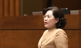 Thống đốc Ngân hàng: 'Cần ngăn chặn việc đứng tên sở hữu hộ'