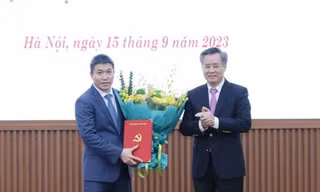 Triển khai quyết định của Ban Bí thư về công tác cán bộ