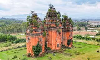 Mục sở thị cụm tháp gạch cổ cao nhất Đông Nam Á ở Bình Định