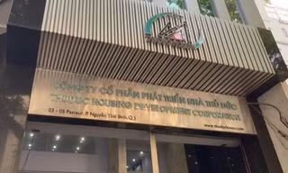 Nữ thư ký hội đồng quản trị bị bãi nhiệm 