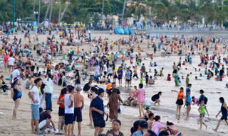 Du lịch Khánh Hòa sắp thu nhiều tiền nhất từ trước đến nay