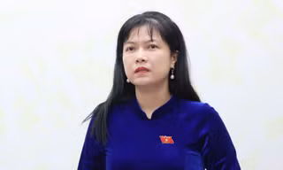 Tinh gọn bộ máy: Nhiều cán bộ cấp trưởng tự nguyện xuống phó
