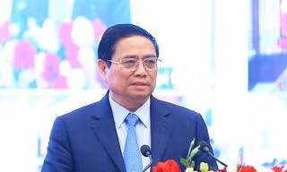 Thủ tướng lo ngại doanh nghiệp mất đơn hàng, lao động mất việc làm 