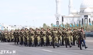 Tổng Bí thư Tô Lâm dự duyệt binh kỷ niệm Chiến thắng phát-xít tại Kazakhstan