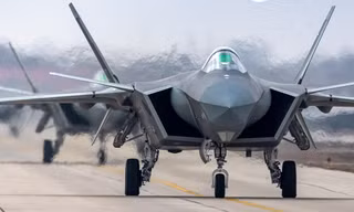Các máy bay chiến đấu J-20 thuộc một lữ đoàn không quân Trung Quốc bay huấn luyện ngày 7/1/2022. Ảnh: Global Times.