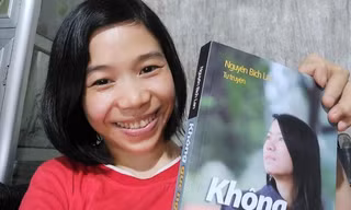 Cô gái tật nguyền Trần Thúy Nga tự nhận mình là người gieo duyên đọc sách
