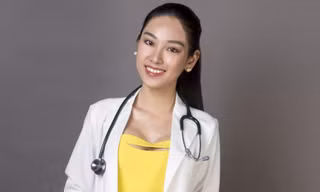 Á khôi 9x xinh đẹp chia sẻ về niềm đam mê với ngành y