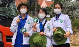 57 sinh viên ở Đà Lạt lên đường chi viện cho Bình Dương