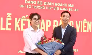 Học sinh đầu tiên của quận Hoàng Mai được kết nạp Đảng