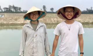 Cặp vợ chồng 'cất bằng kỹ sư' về quê làm nông dân