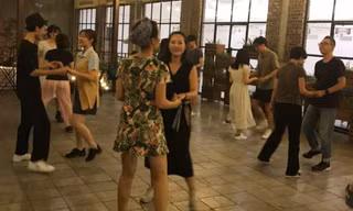 Điệu nhảy Swing thu hút giới trẻ vì sự phóng khoáng, vui vẻ