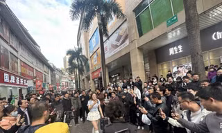 Ôm mộng làm giàu, giới trẻ Trung Quốc đổ xô đến 'thiên đường livestream'
