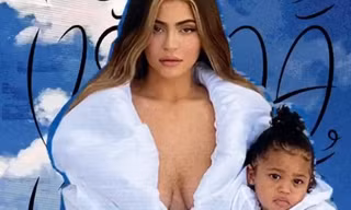 Em út gợi cảm nhà Kardashian bế con gái lên bìa Vogue