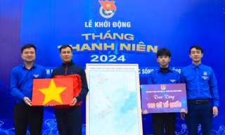 Nhiều phần việc ý nghĩa trong lễ khởi động Tháng Thanh niên ở xã biên giới Nghệ An