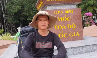 Chàng trai đi bộ xuyên Việt để ngắm nhìn vẻ đẹp đất nước