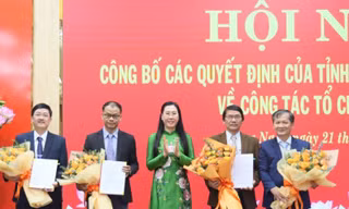 Công bố quyết định sáp nhập Đài Phát thanh và Truyền hình vào Báo Quảng Ngãi