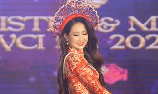 Sôi động cuộc thi Sinh viên Thanh lịch trường CĐ Công Thương Việt Nam