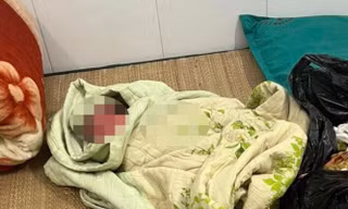 Trẻ sơ sinh bị bỏ rơi ở Lạng Sơn. 