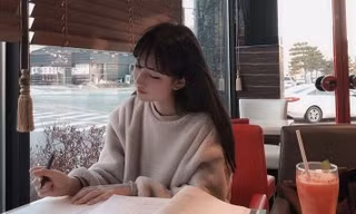 Những cô gái Lo-Fi ngoài đời thực 