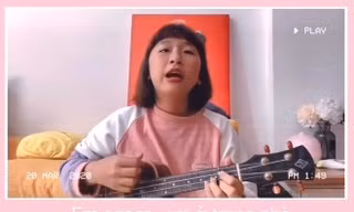 Trang Hý vừa đàn vừa hát bài ca chống dịch siêu đáng yêu 'lầy lội'