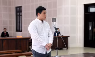 Bị cáo Lý Gia Huy tại tòa