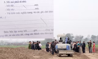 Mâu thuẫn trong lời khai có mộ của các hộ dân?