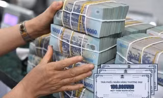 Phát hành 366.000 tỷ đồng trái phiếu, lãi suất 10%/năm