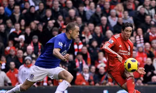Liverpool và M.U đều bị cầm hòa