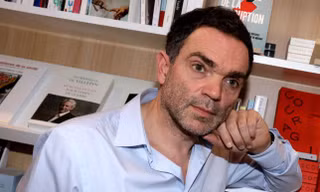Nhà văn Pháp Yann Moix.