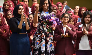 Bà Michelle Obama rất coi trọng việc tạo ra môi trường giáo dục tốt nhất cho các bé gái.