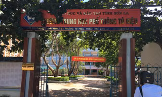 Trường Trung học phổ thông Tô Hiệu, nơi ông Nguyễn Quốc Chiến, giáo viên môn tin học công tác. Ông Chiến được đưa vào làm thành viên Ban thư ký Hội đồng thi Sơn La năm 2018. Ảnh: Vũ Phương