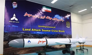 Quân đội Iran trang bị tên lửa tầm xa Soumar giữa căng thẳng với Mỹ