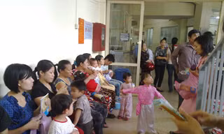 Nhiều gia đình phải trả phí